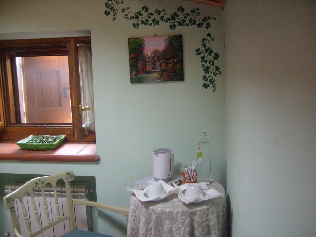 Farm Stay Agriturismo La Borgaccia Baiso Zimmer foto